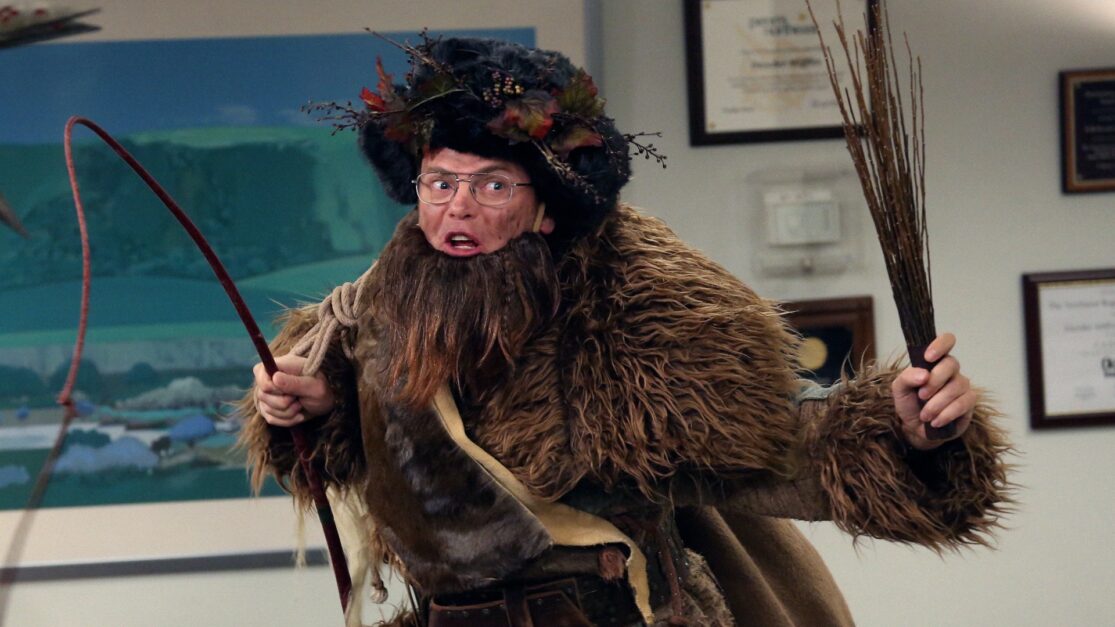 TheOfficeS9E9 Rainn Wilson as Dwight as the Belsnickel.