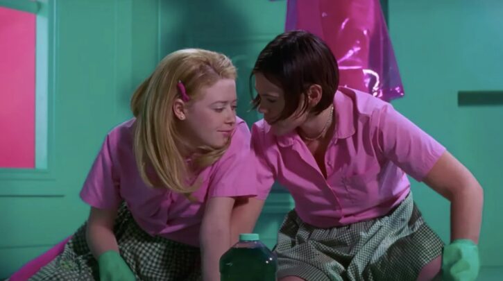 Megan (Natasha Lyonne) and Graham (Clea DuVall) are about to kiss in But I'm A Cheerleader