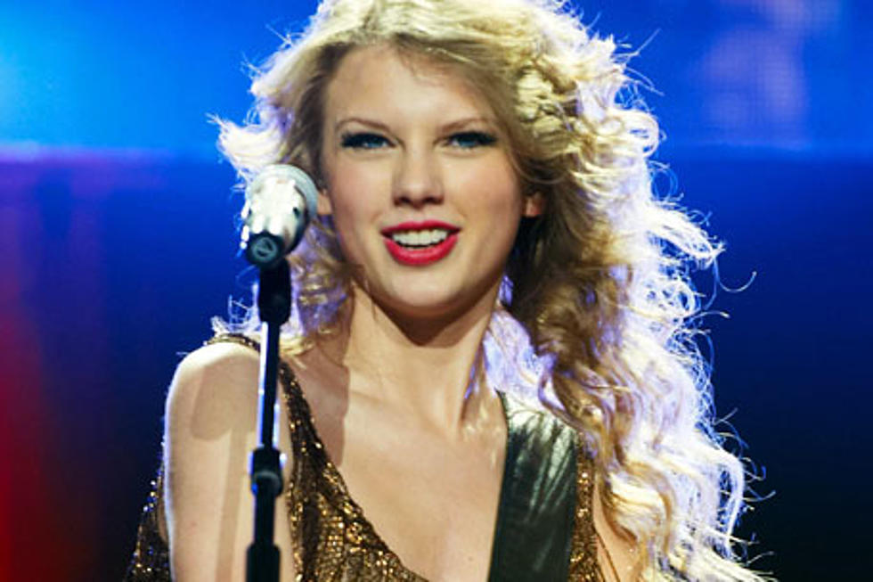 Still image of Taylor Swift in Journey to Fearless
