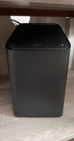 Xfinity router (small) A photo of Xfinity's xFi Gateway.