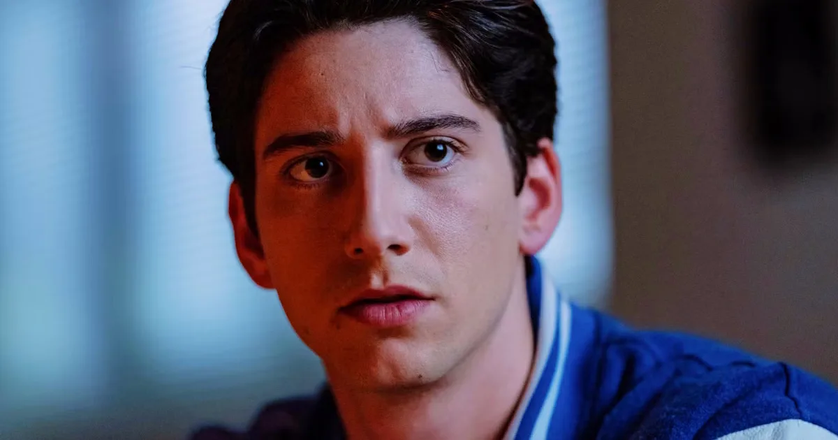 Milo Manheim looking worried in "School Spirits"