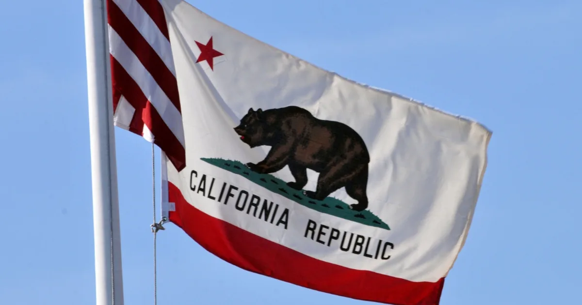 A California Republic flag flies next to the American flag.